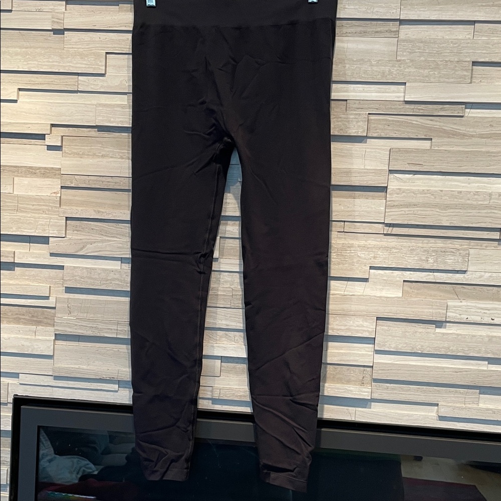 TitleNine women’s seamless Black Leggings - Size XL- NWOT - Picture 3 of 5